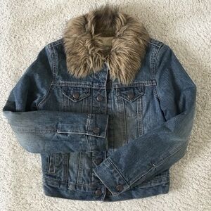 Abercrombie & Fitch Girls Vintage  Blue Denim Jacket with Brown Faux Fur S Petit
